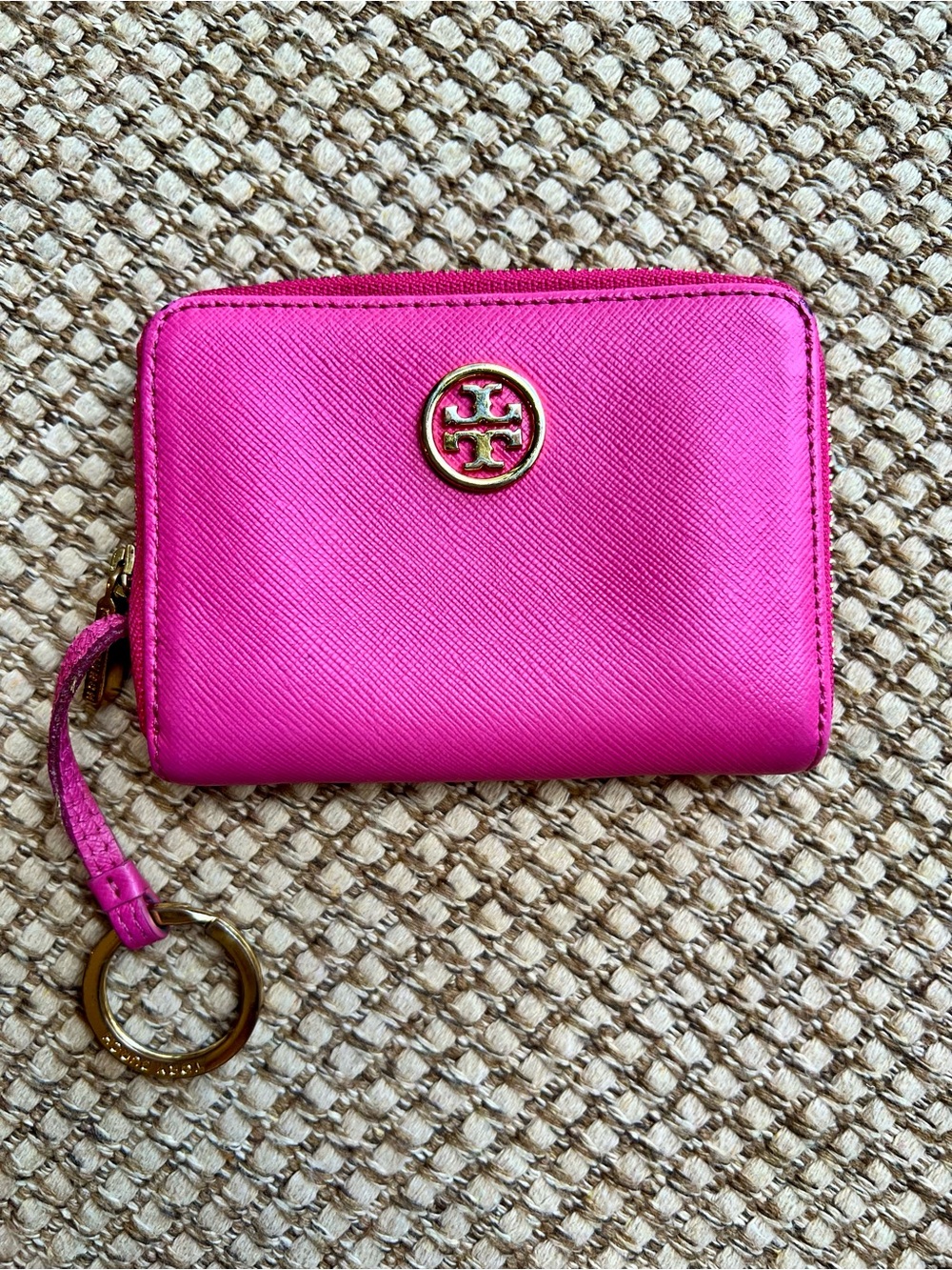 🎀Tory Burch Robinson Pink Zip Wallet